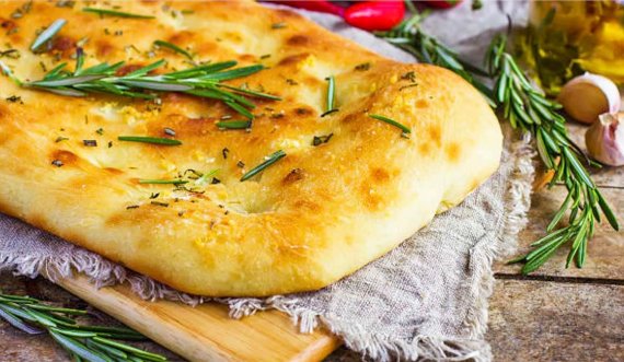 Receta e Pepës:Bukë fokaçe