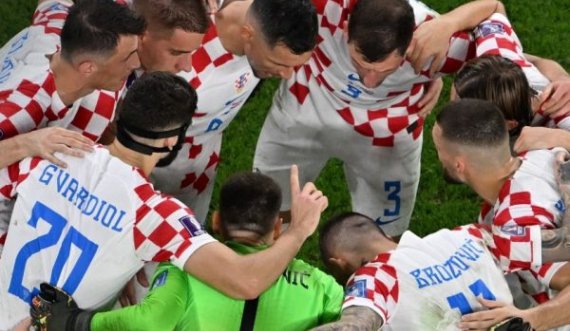 Kroacia kualifikohet në çerekfinale