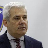 Hovenier tha se s’ka kushte për zgjedhje në Veri, Sveçla: institucionet bëjnë vlerësimet e duhura
