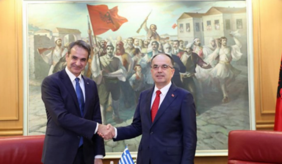 Presidenti i Shqipërisë ia kërkon njohjen e Kosovës kryeministrit grek