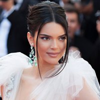 Kendall Jenner ka zgjedhur të rikthehet plot elegancë