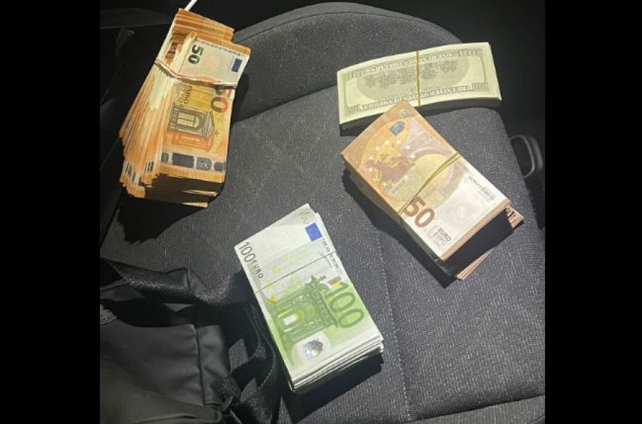 Arrestohen dy të dyshuar në Ferizaj, 53 mijë euro dhe 10 mijë dollarë të falsifikuara tentuan t’i vënë në qarkullim
