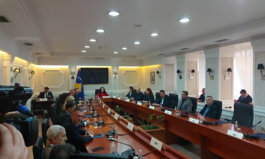 Takimi i Presidentes  Osmani me përfaqësuesit e partive politike , 19 dhe  26 marsi data të reja të propozuar për zgjedhjet në komunat e Veriut të Kosovës 