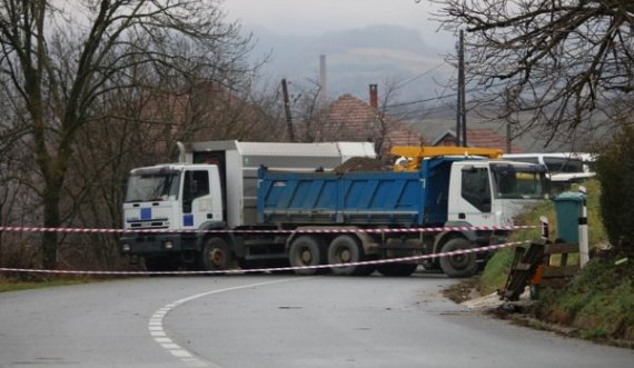 Policia me informatat e fundit për sitautën në Veri: Dy pikat kufitare Jarinje dhe Bërnjak vazhdojnë të jenë të mbyllura