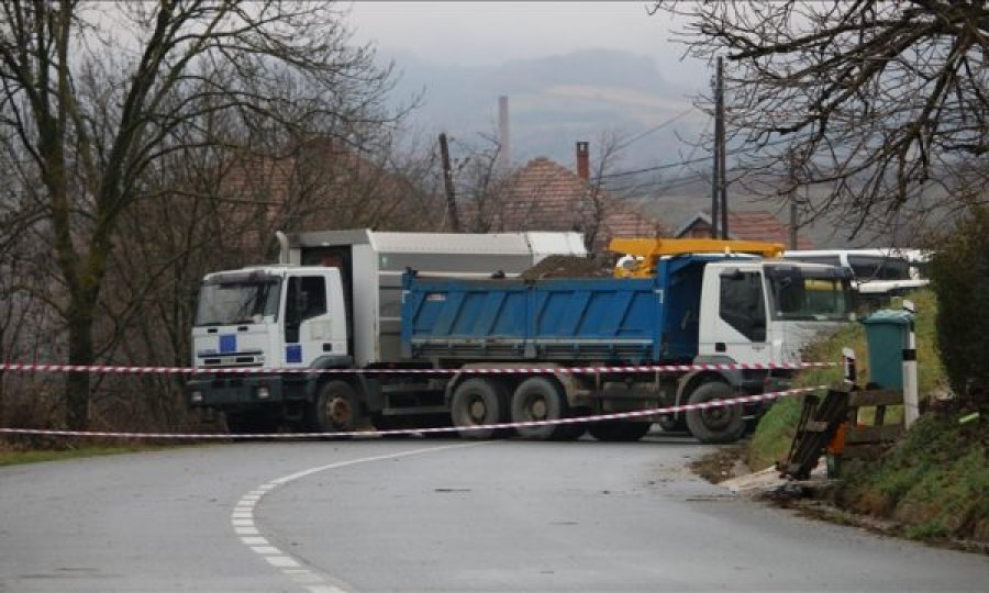 Policia me informatat e fundit për sitautën në Veri: Dy pikat kufitare Jarinje dhe Bërnjak vazhdojnë të jenë të mbyllura