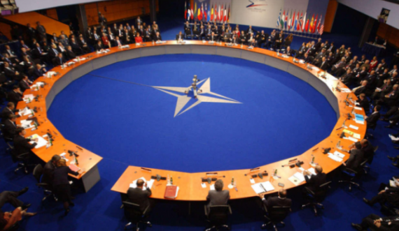 Asambleja Parlamentare e NATO-s: Barrikadat e ngritura në veri të Kosovës duhet të hiqen menjëherë