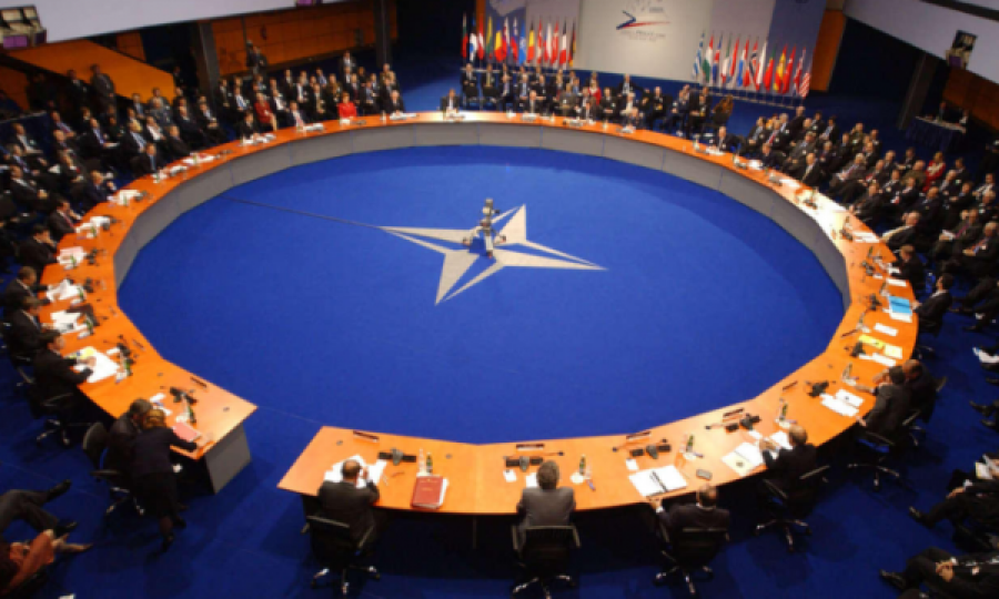 Asambleja Parlamentare e NATO-s: Barrikadat e ngritura në veri të Kosovës duhet të hiqen menjëherë
