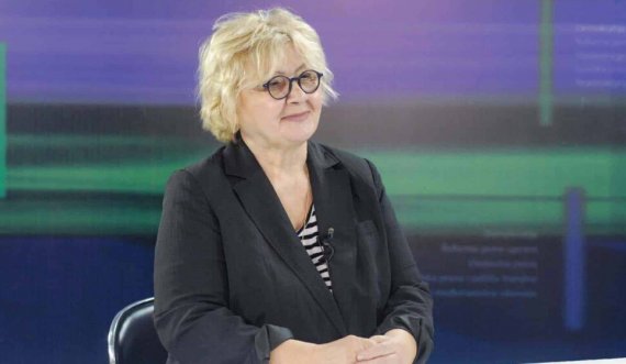 Trajkoviqit i ndalohet vajza në aeroport