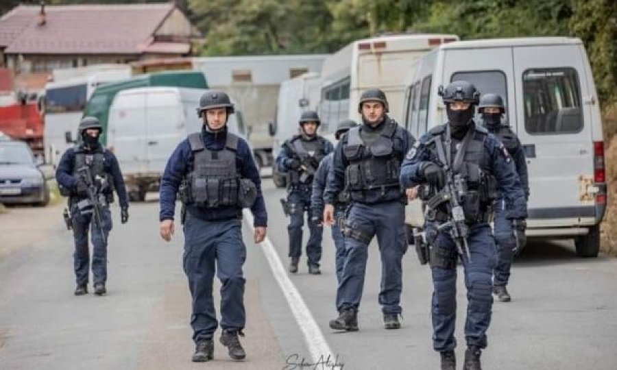 Sindikata e Policisë më kërkesë për policët e bllokuar: Janë duke e kryer punën e tyre në kushte të vështira