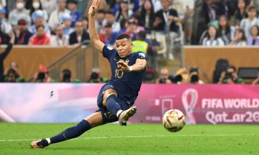 Mbappe shënon nga penalltia, Argjentinë - Francë 3 me 3