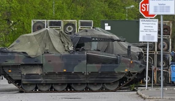Lambrecht: Tanket Puma duhet të riparohen shpejt