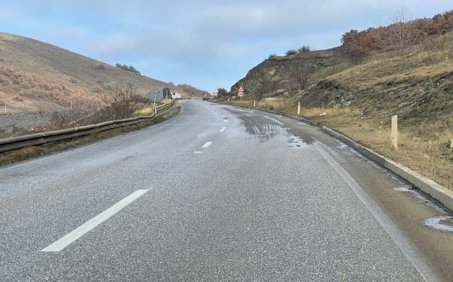 Policia apelon për kujdes të shtuar në trafik: Kujdes gjatë ngasjes në rrugë me ngrica e akull