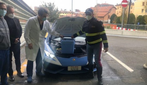 U kap duke  vozitur 300 km në orë,  për të dorëzuar dy veshka për transplant, policia nxjerr në rrugë Lamborghinin