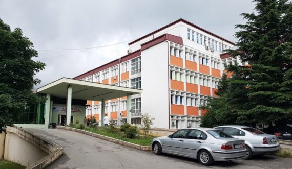 Spitali i Pejës për skandalin me fetusin e futur në lavatriçe: Shkarkohet shefi dhe kryeinfermierja e Repartit të Gjinekologjisë