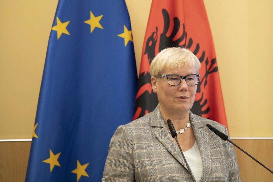 Ambasadorja e delegacionit të BE-së  Christiane Hohmann: T’i jepet fund pandëshkueshmërisë,  SPAK të godasë korrupsionin e nivelit të lartë