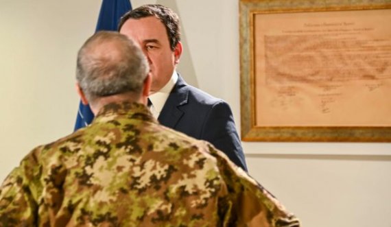 Qeveria  jep detaje pas takimit të Kurtit me komandantin e KFOR’it dhe shefin e EULEX’it