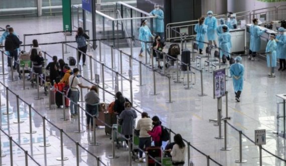 Shteti do t’i japë fund karantinës për turistët e huaj