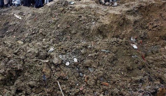 Kamenicë: Ishte duke punuar, bllokohet nga dheu