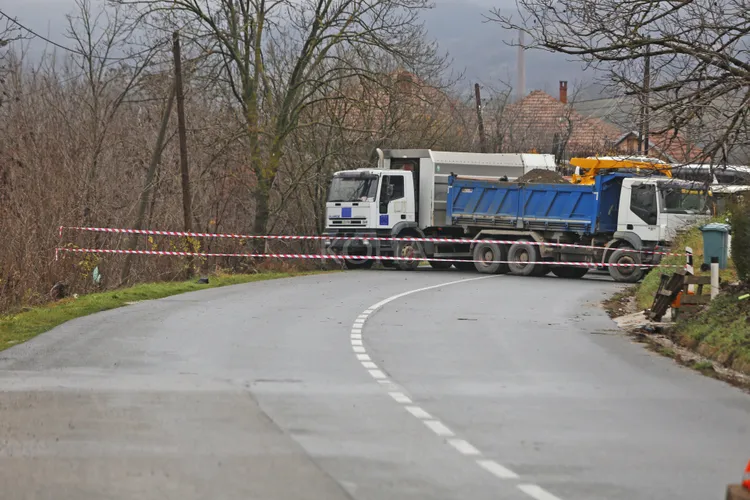 A do të hiqen nesër barrikadat në veri!