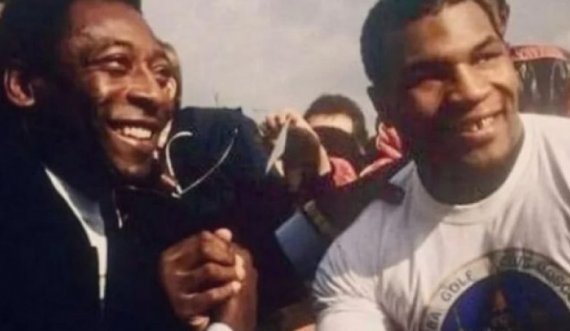 Mike Tyson shpalos kujtime të bukura me 'mbretin' e futbollit Pele