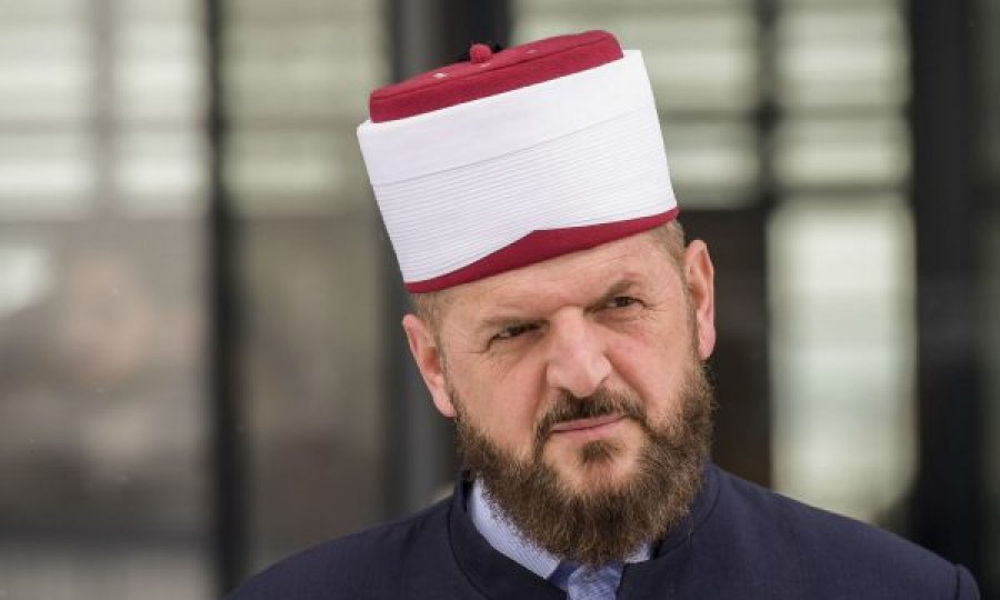 Shefqet Krasniqi për babadimrin: Është babadreq, mos i rreni femijët