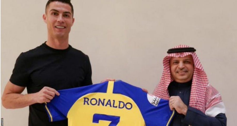 Vjen edhe reagimi i parë i Cristiano Ronaldos pas nënshkrimit me klubin saudit
