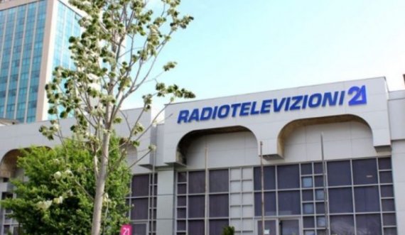 AKP’ja urdhëron televizionin RTV 21 të lirojë hapësirat
