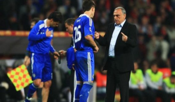 Ish-trajneri i Chelseat akuzohet për ngacmim seksual ndaj disa grave