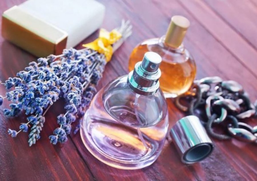 Zyrtarisht ky është parfumi më i shitur në botë, një shishe shitet çdo tre sekonda