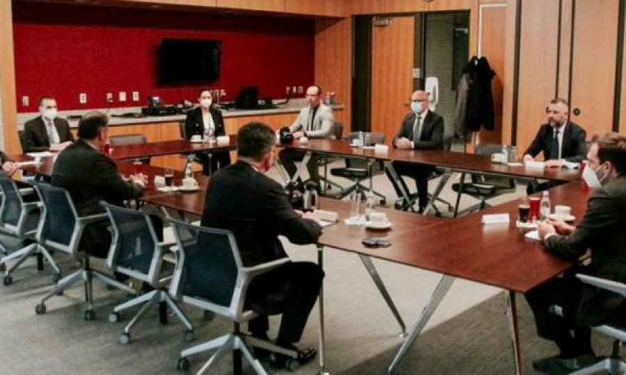 Lajcak e Escobar presin në takim Listën Serbe, këta të fundit kërkojnë që Asociacioni të zbatohet