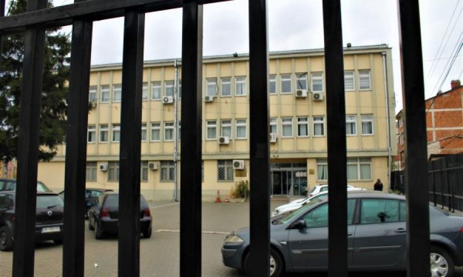 Zbardhen detaje për gjuajtjen me armë dhe me shishe të birrës në një kafeteri në Prizren