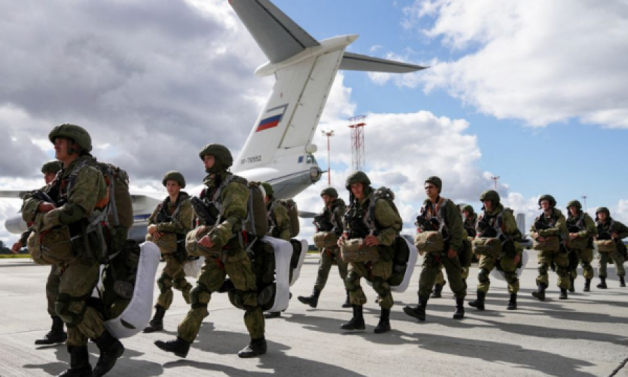 Stoltenberg: Rreth 30.000 trupa e armë moderne ruse ndodhen në Bjellorusi