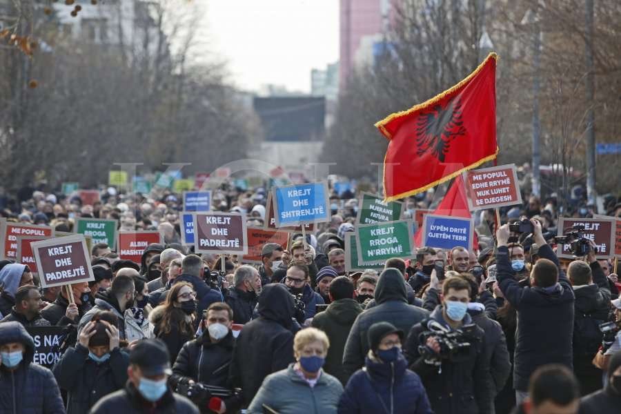 Jo sinqeriteti dhe papjekuria politike e opozitës.!