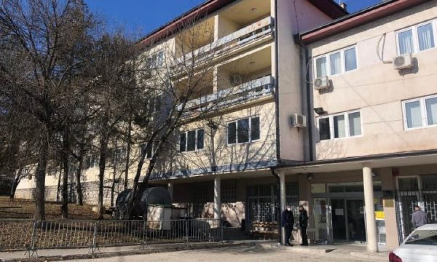 Shtyhet gjykimi ndaj 20 policëve të veriut, të cilët po akuzohen për korrupsion e kontrabandë me mallra