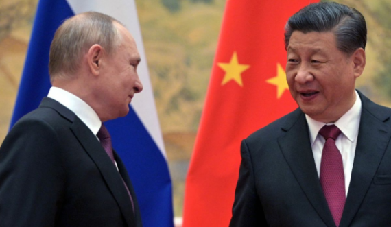 Kina i del krah Rusisë, kërkon ndërprerjen e zgjerimit të NATO-s