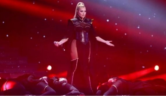 “Shqipëria do i vendosë flakën Eurovizionit me Ronelën”- Mediat greke jehonë këngës ‘Sekret’: Skena është gati të …