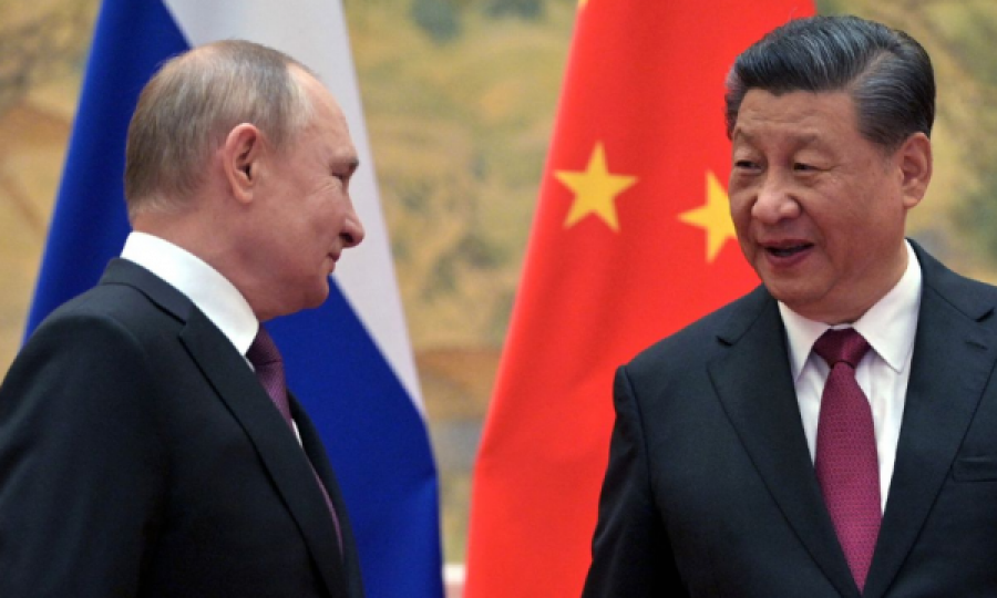 Kina i del krah Rusisë, kërkon ndërprerjen e zgjerimit të NATO-s