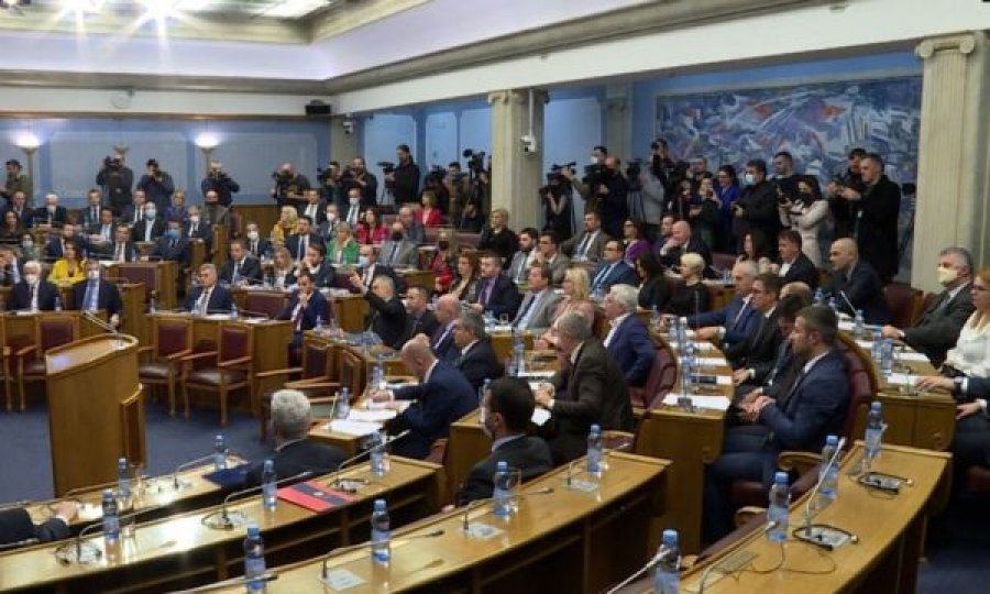 Deputeti shqiptar në Kuvendin e Malit të Zi: Asnjë qeveri s’duhet të vë në pikëpyetje pranimin e Kosovës