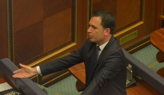 Deputeti i LDK-së del se i ka shpenzuar 10 mijë euro para se të hiqte dorë nga pagesa për udhëtim