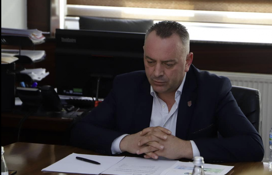 Ramosaj i Deçanit: Me të drejtë po kërkojmë që komuna ta menaxhojë ne ujin e pijes