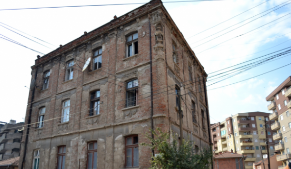 BE dhe UNDP pezullojnë renovimin e shtëpisë së Xhafer Devës