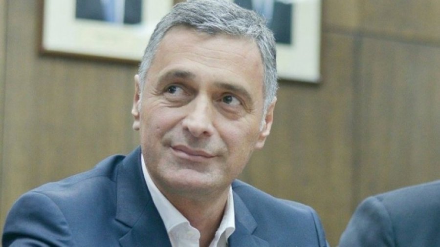 Ish-ministri: Lumezi notoi me peshkaqenë
