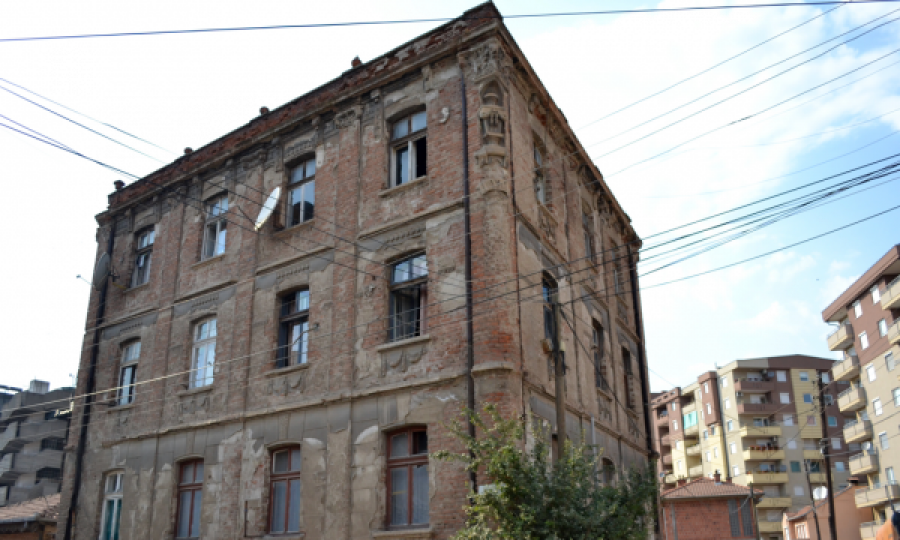BE dhe UNDP pezullojnë renovimin e shtëpisë së Xhafer Devës