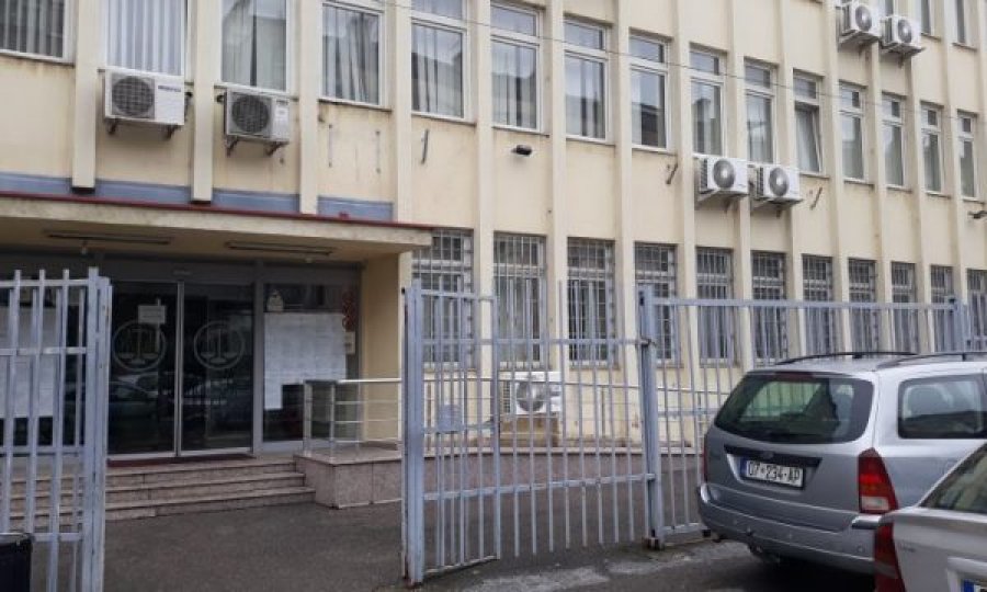 Gjykata i liron nga akuza dy vëllezërit nga Gjakova për uzurpimin e një lokali
