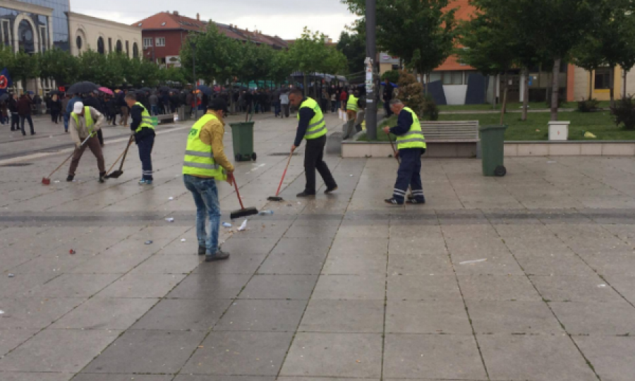 Nga sot kompania “Pastrimi” nuk do t’i grumbullojë mbeturinat, i janë bllokuar xhirollogaritë