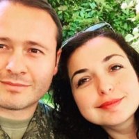 Sadriu për Vjosa Osmanin: Emri yt është markë dhe brend i njohur në të gjitha kontinentet