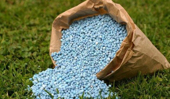 Sot një thes i plehut artificial në Kosovë kushton 25 euro, vjet çmimi i tij ka qenë 8 euro