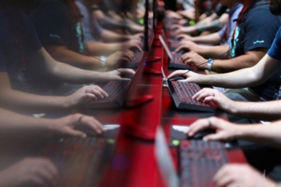 Dita Ndërkombëtare e Internetit të Sigurt, disa nga rreziqet