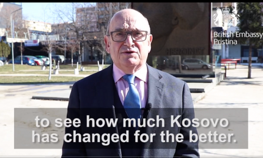 Emisari britanik pas 22 vitesh në Prishtinë: Mahnitëse kur sheh sa ka ndryshuar për të mirë Kosova