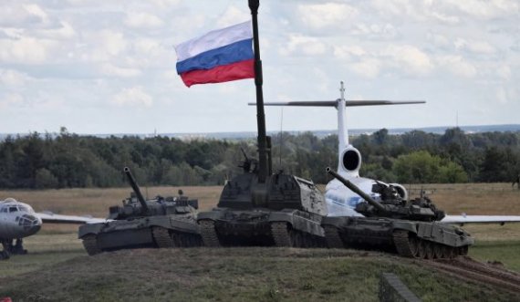 Rusia reagon pas paralajmërimit të ShBA-së për sulm rus ndaj Ukrainës
